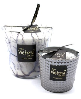 Victoria marble white medium 
